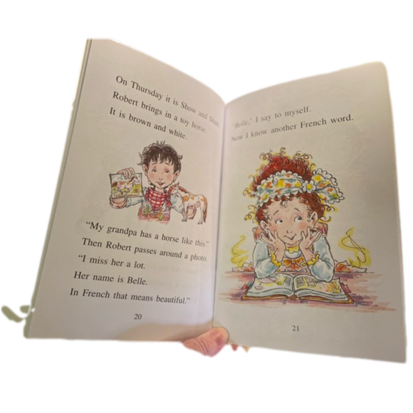 Set of 4 Brand New Fancy Nancy Level 1 Books Kindergarten - 1st Grade Children's - Picture 6 of 10